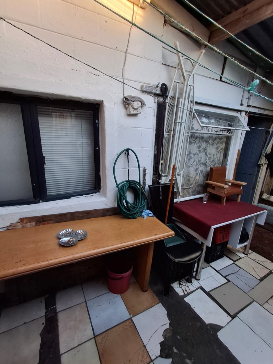 3 Bedroom Property for Sale in Leonsdale Western Cape
